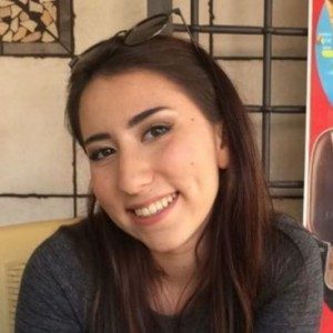 Foto di Martina, Tutor/Aiuto Compiti di Gruppo a Acilia