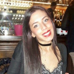 Foto di Yasmine, Babysitter a Ivrea